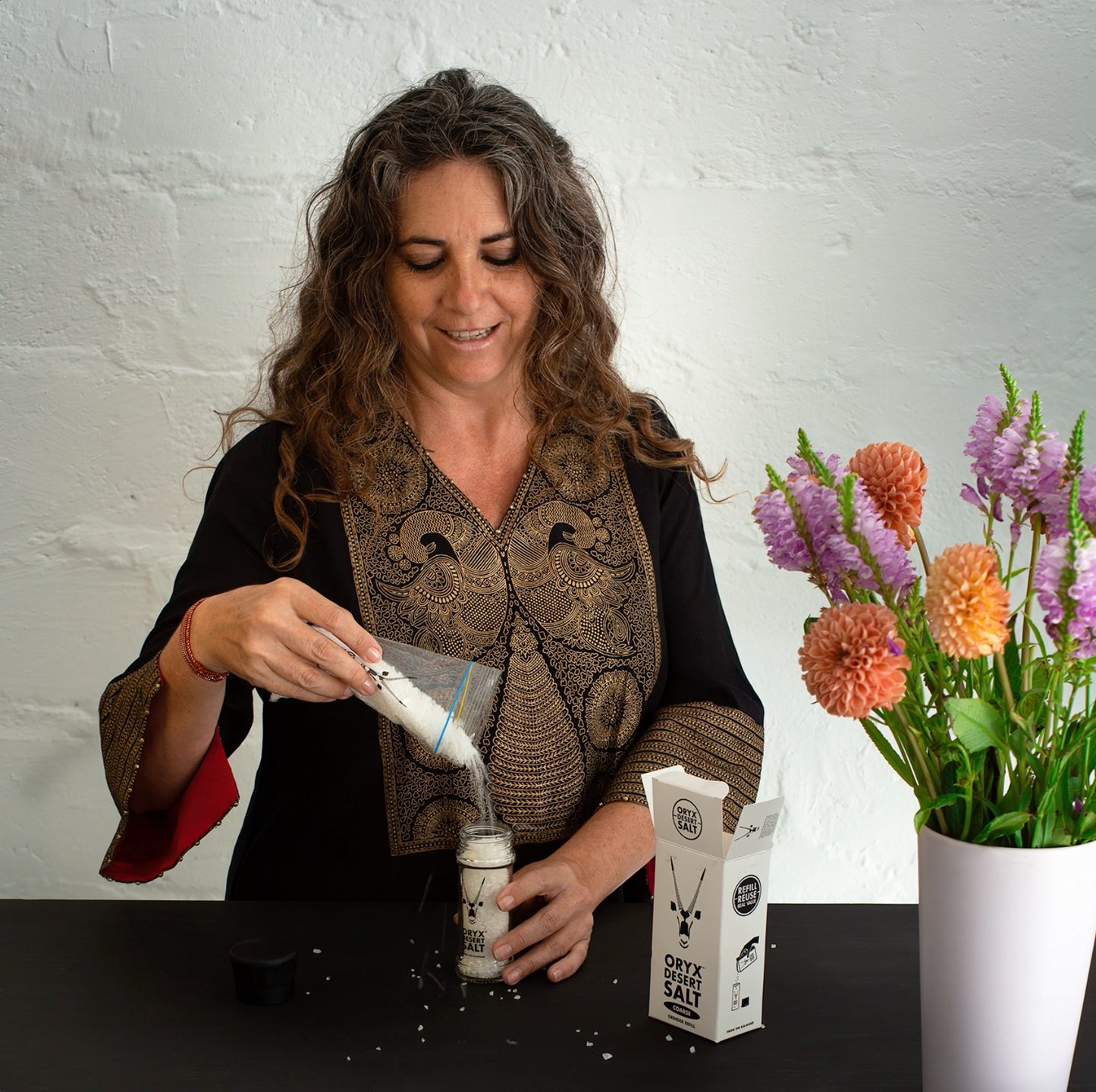 S010 - Oryx Desert Salt Grinder - RETAIL - TAMPER SEAL / BARCODE (12 Pack)