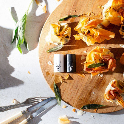 S198 - Salt & Pepper Travel shaker - Display box - 18 sets